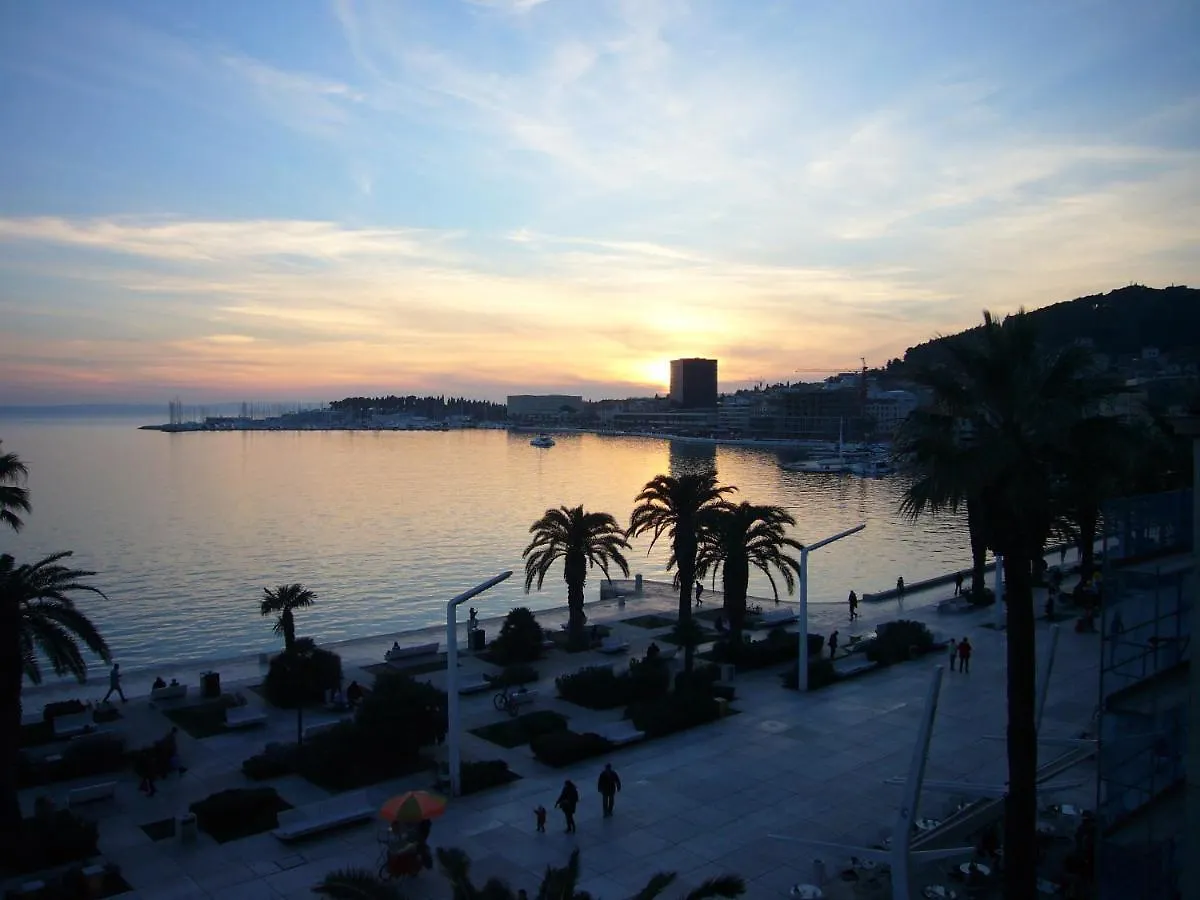 Old Town Suites Split Guest house